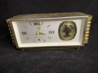 专场 - 闹钟一个能走不包准