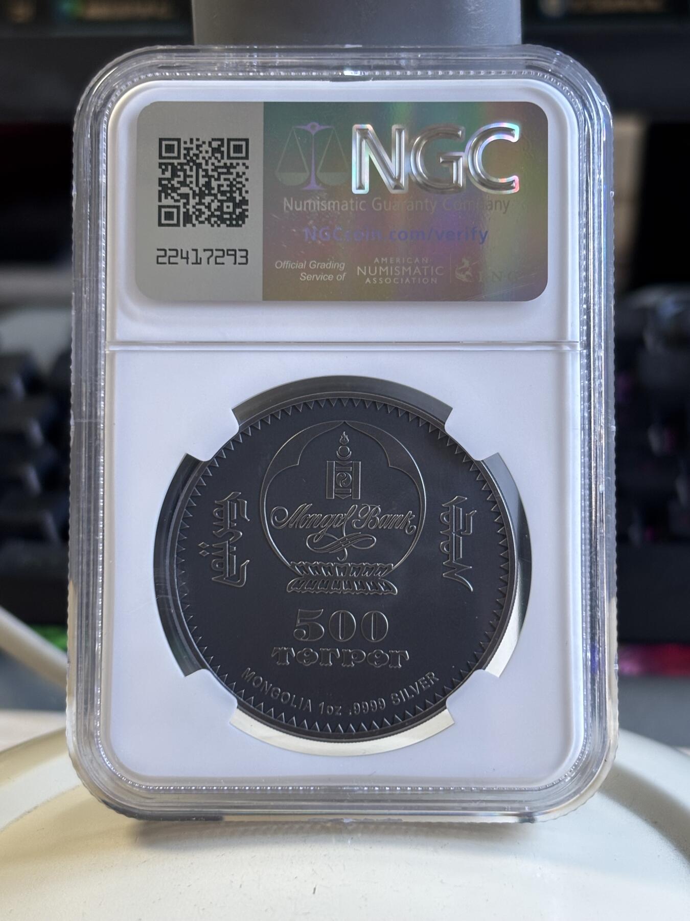 第196期拍卖 蒙古2023年进化系列9猎猫科1盎司仿古镀金纪念银币NGC-MS70,9999银，发行999枚