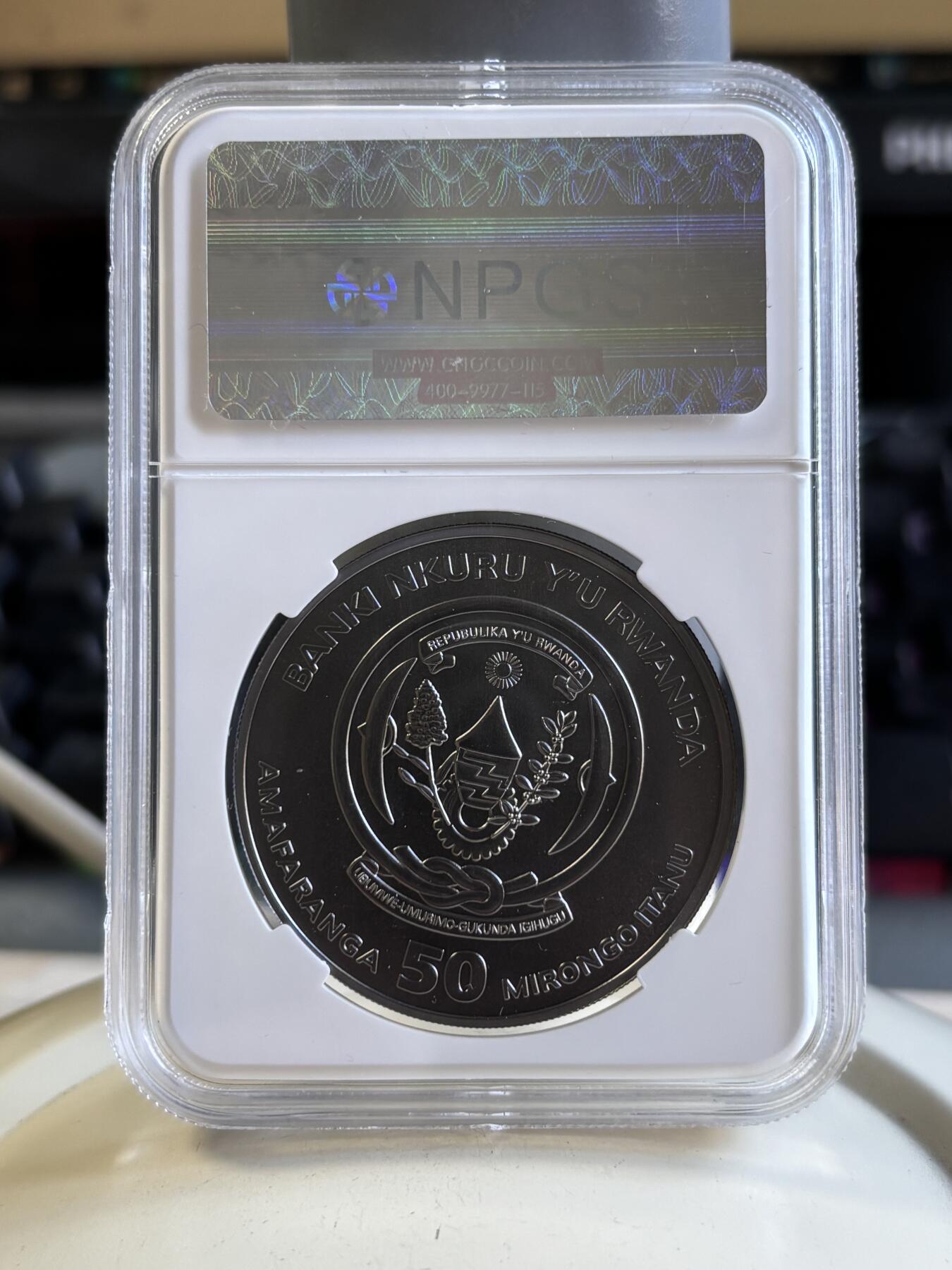 第196期拍卖 卢旺达2016年黑金帝国系列非洲狐獴钌化镀金银币评级，999钌化镀金，1盎司，发行5000枚