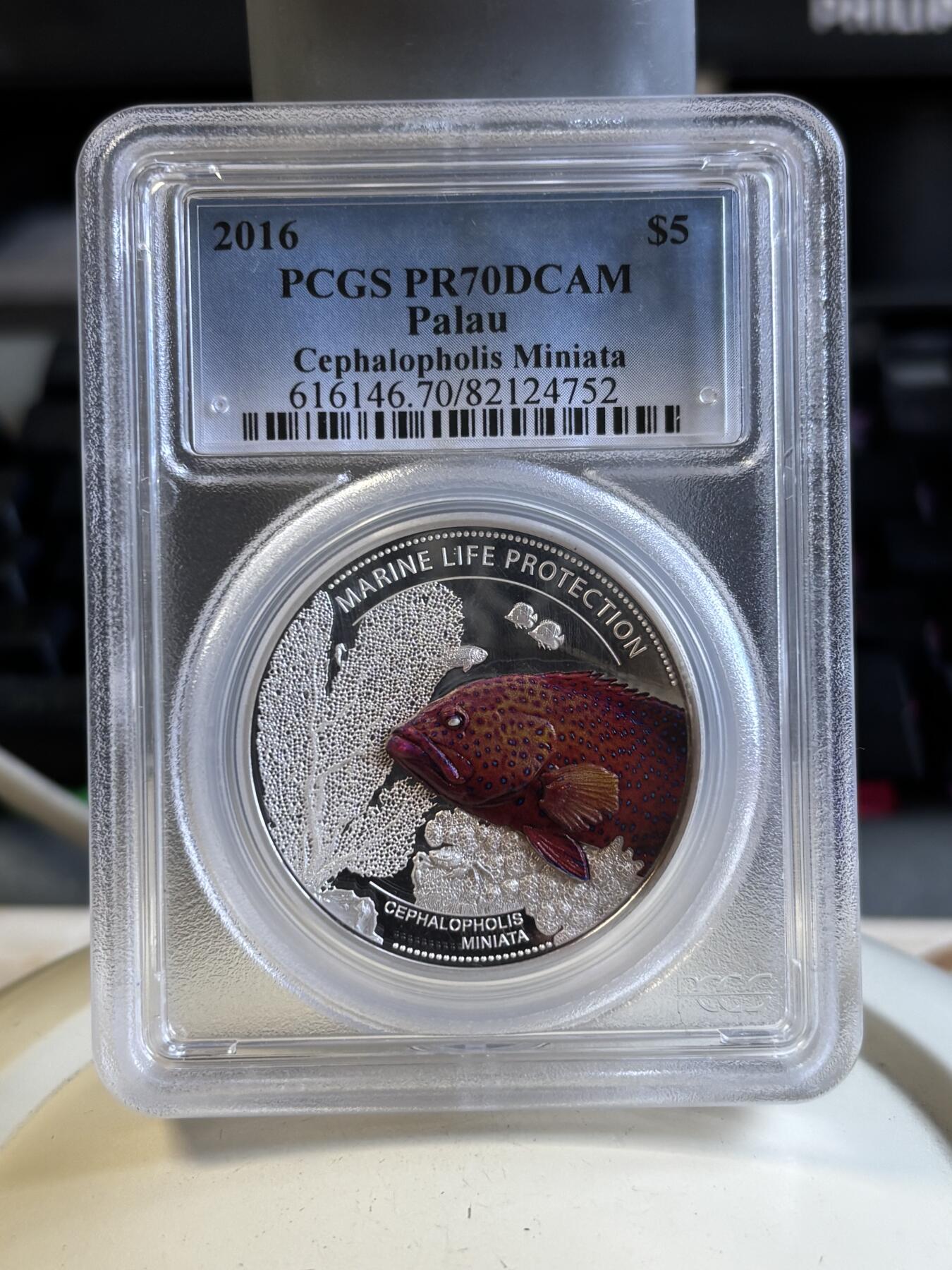 第196期拍卖 帕劳2016年珊瑚海湾鱼类彩色纪念银币PCGS-PR70无盒无证书,999银，25克