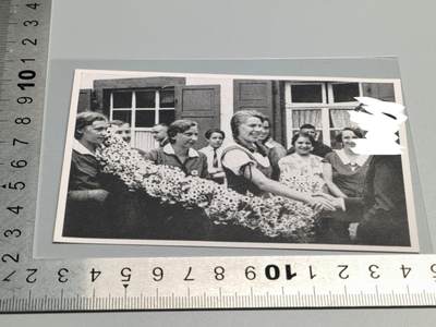 小驴勋章奖章收藏4月4日周六晚六点拍卖（珍爱和平，收藏战争，铭记历史，勿忘国耻，忠党爱国。有偿代拍，送拍规则在简介最后，参拍须阅读规则后再参拍，关系到运费包装发货时效真假辨别等关键信息，拍卖时不再发原图，看大图店主微信码在拍卖店铺介绍里） - 画家宣传卡片