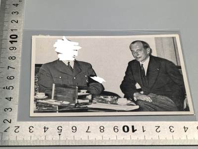 小驴勋章奖章收藏4月4日周六晚六点拍卖（珍爱和平，收藏战争，铭记历史，勿忘国耻，忠党爱国。有偿代拍，送拍规则在简介最后，参拍须阅读规则后再参拍，关系到运费包装发货时效真假辨别等关键信息，拍卖时不再发原图，看大图店主微信码在拍卖店铺介绍里） - 画家宣传卡片