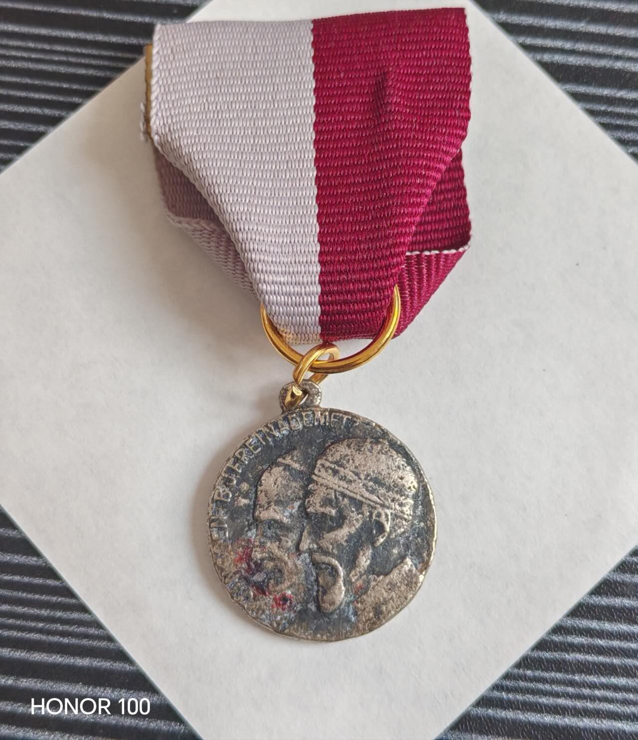 纪念章/纪念币 天主教圣灵降临主题宗教圣牌（镀银）