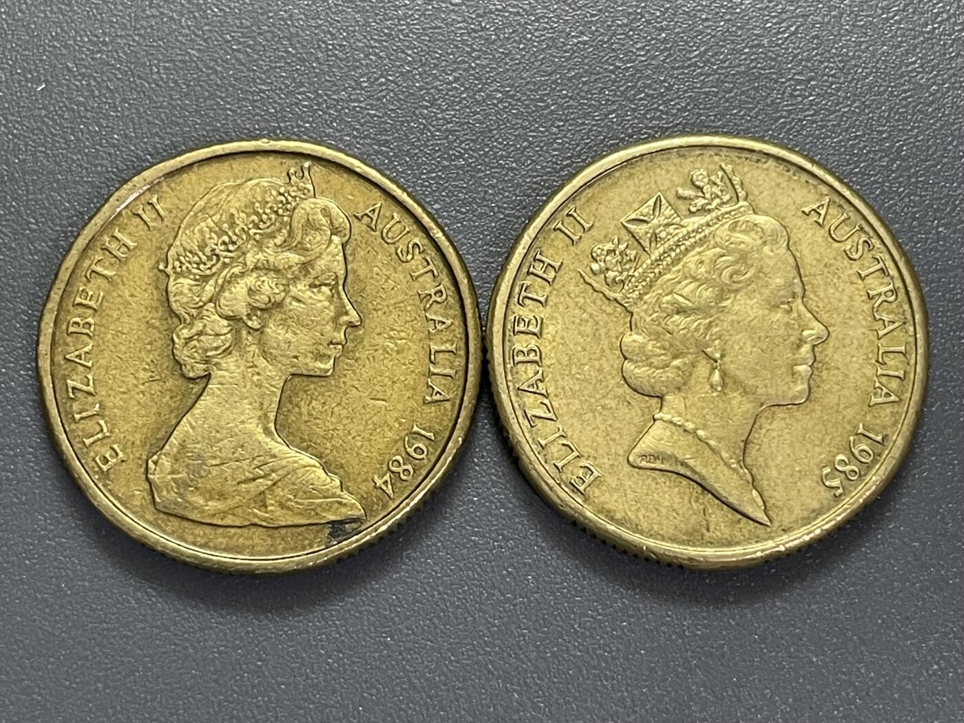 回流0405 澳大利亚1980年代1澳元两枚