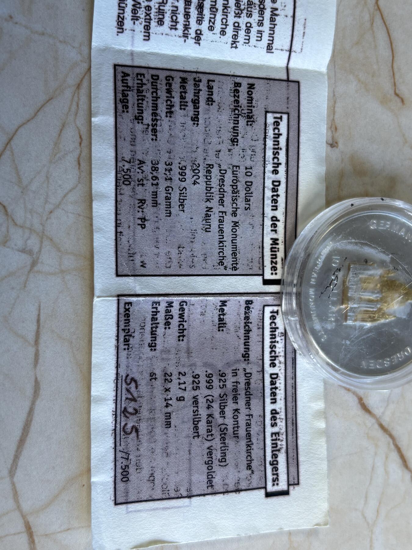 第196期拍卖 瑙鲁2004年建筑奇观德累斯顿圣母大教堂立体银币带证书，999银镀金，1盎司/2.17克，发行7500枚