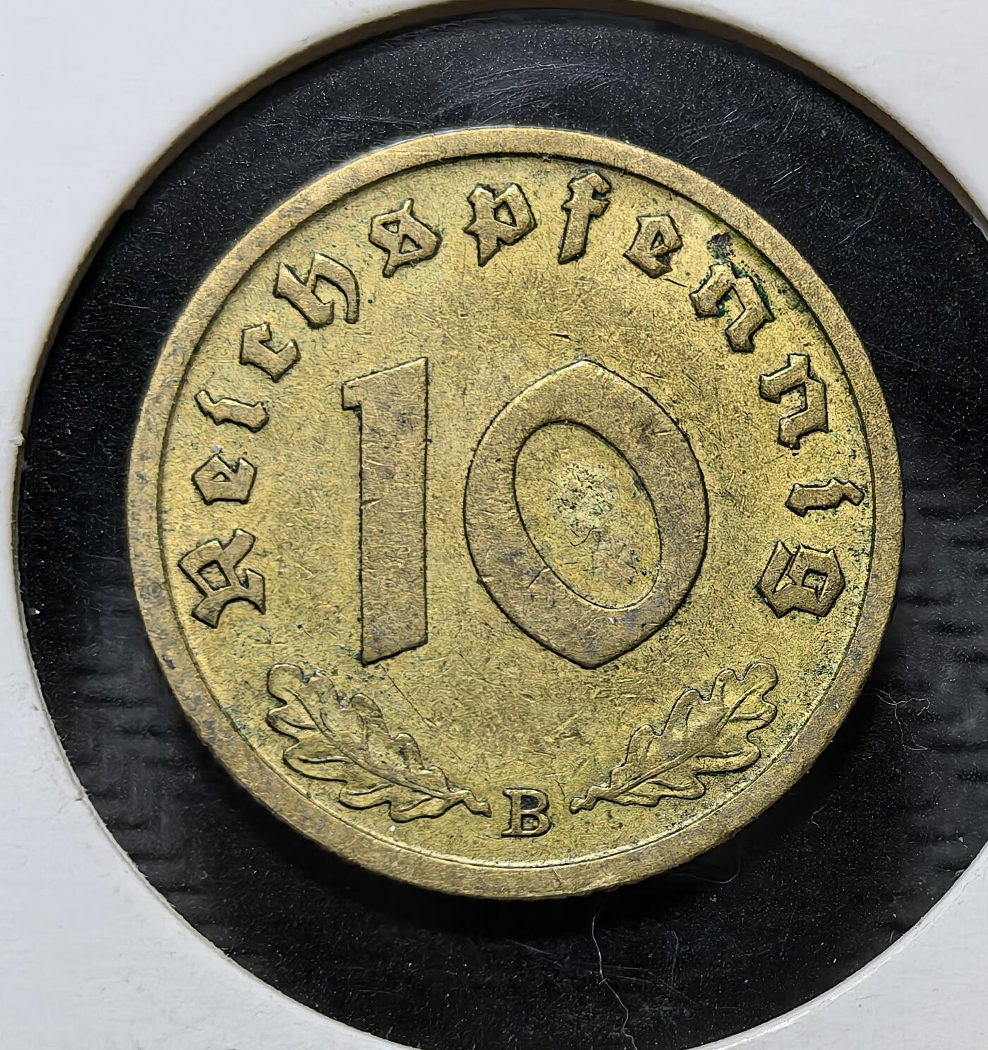 外国优质银币克朗币纪念章，每周六晚九点倒数截拍，满百包邮可寄存，持续收拍