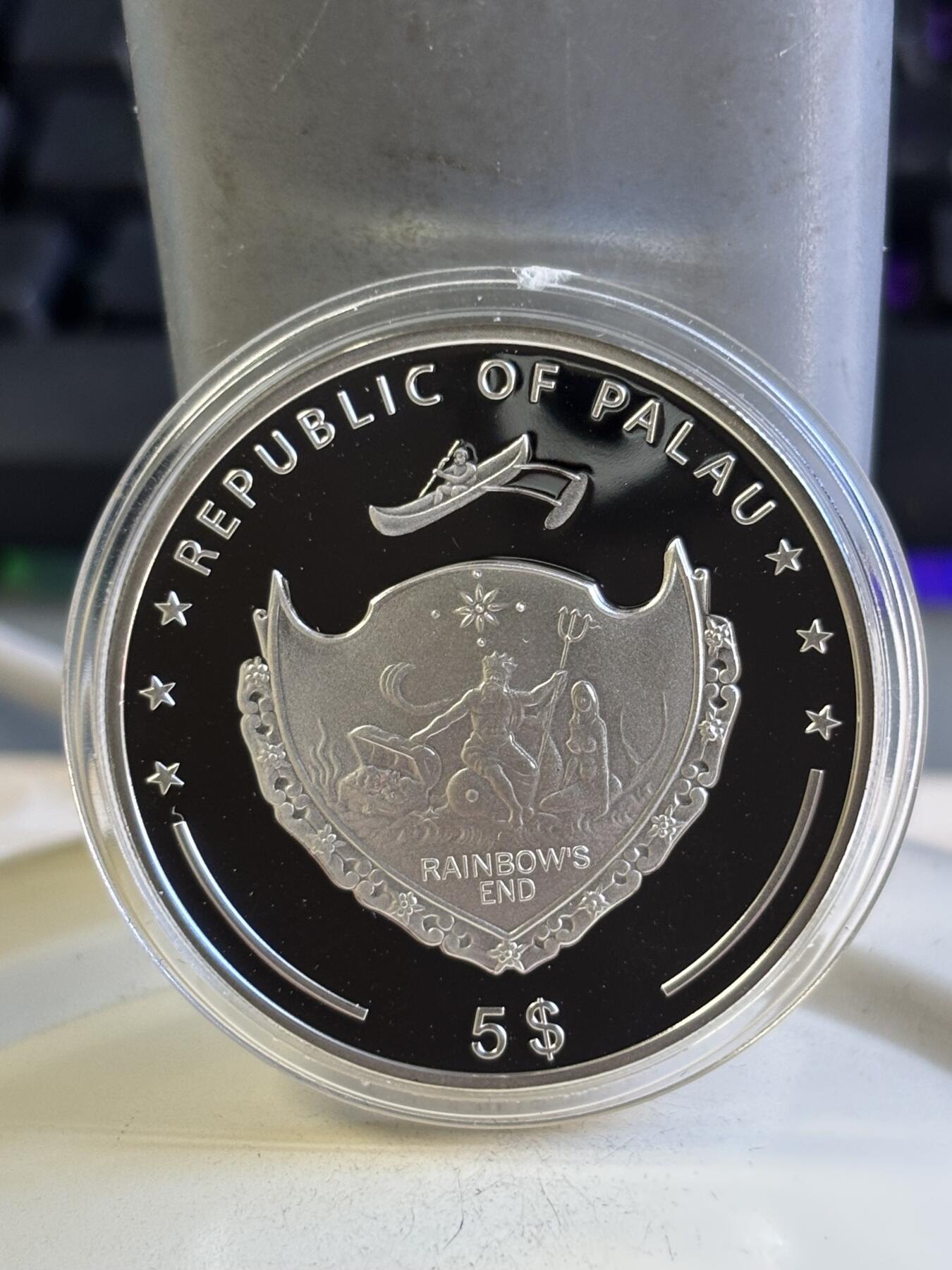 第196期拍卖 帕劳2010年麦金利山脉与花卉系列彩色纪念银币，925银，25克，塑料盒有破