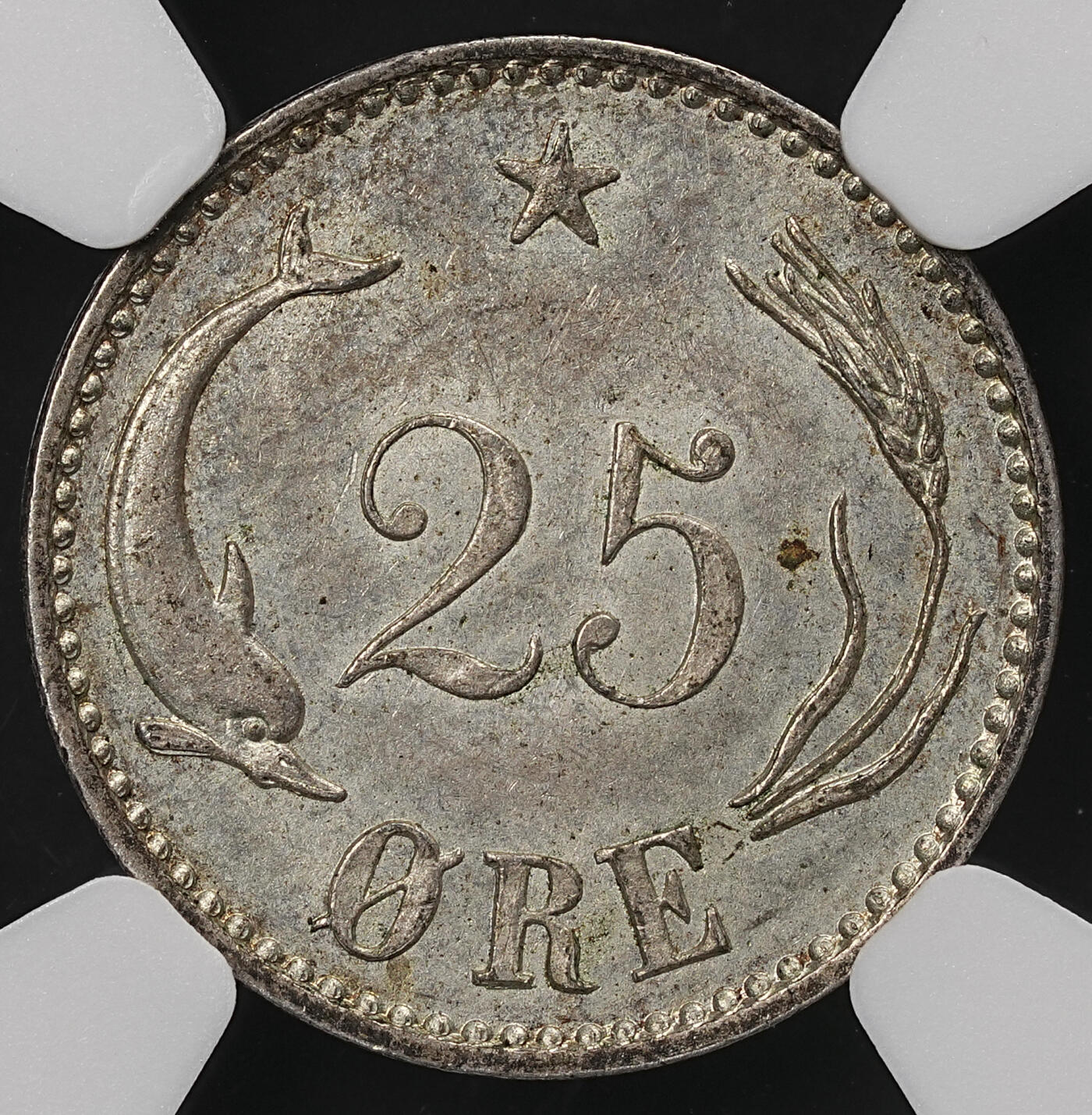 修遠堂世界钱币第110期 NGC MS63  1900年丹麦海豚25欧尔银币