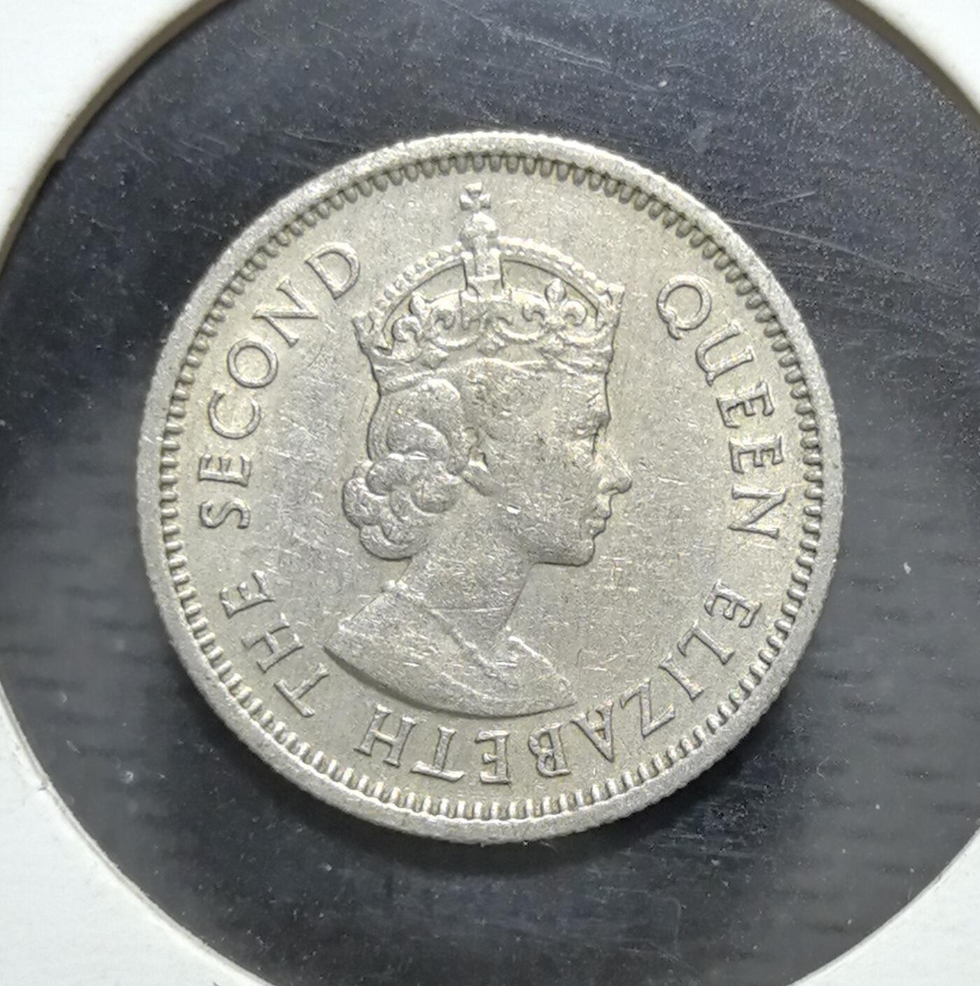 外国优质银币克朗币纪念章，每周六晚九点倒数截拍，满百包邮可寄存，持续收拍