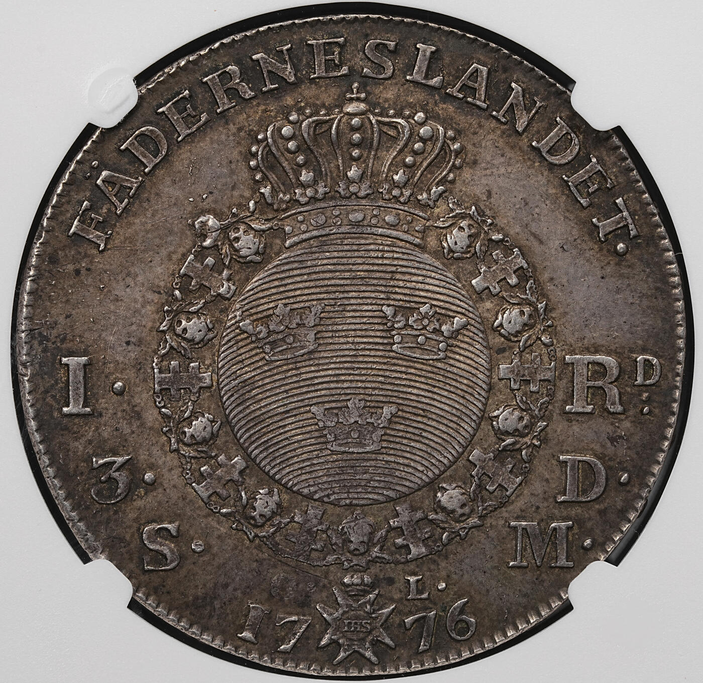 修遠堂世界钱币第110期 NGC AU53 瑞典1776年古斯塔夫三世1达勒大银币-小十字版