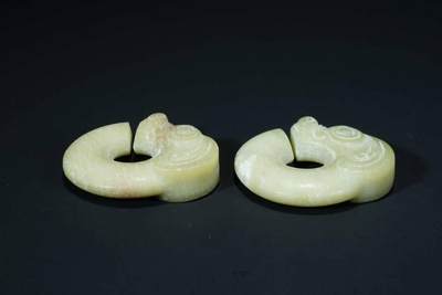 上海都达杂项专场103【全场包邮】  岫玉 玉猪龙挂件 1对80-64