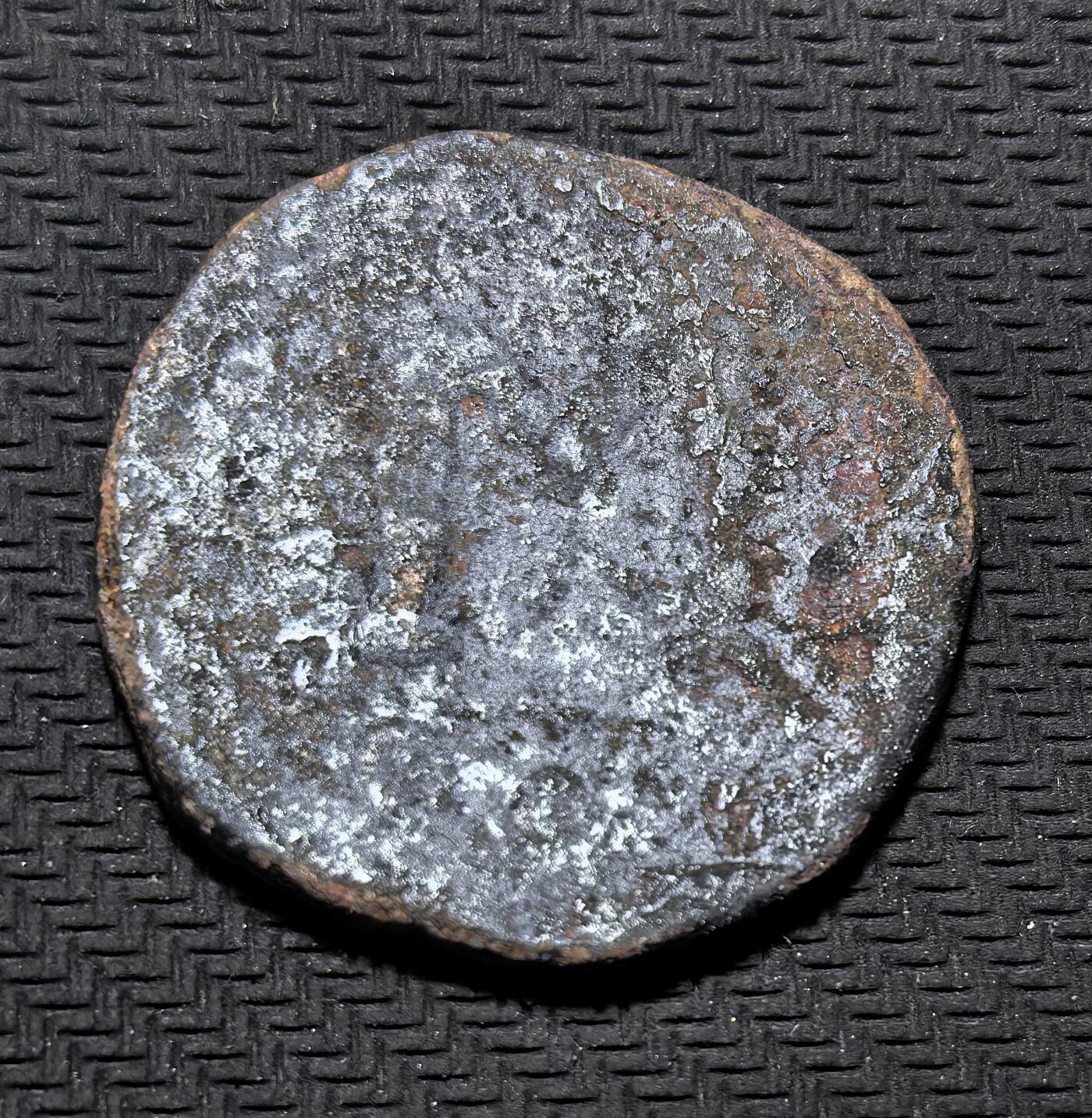 外国优质银币克朗币纪念章，每周六晚九点倒数截拍，满百包邮可寄存，持续收拍 罗马时期M记号大铜币