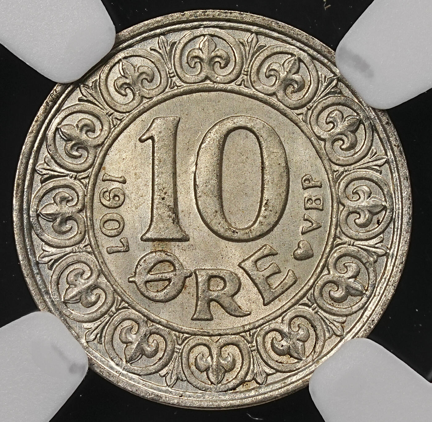 修遠堂世界钱币第110期 NGC MS65  1907年丹麦10欧尔银币