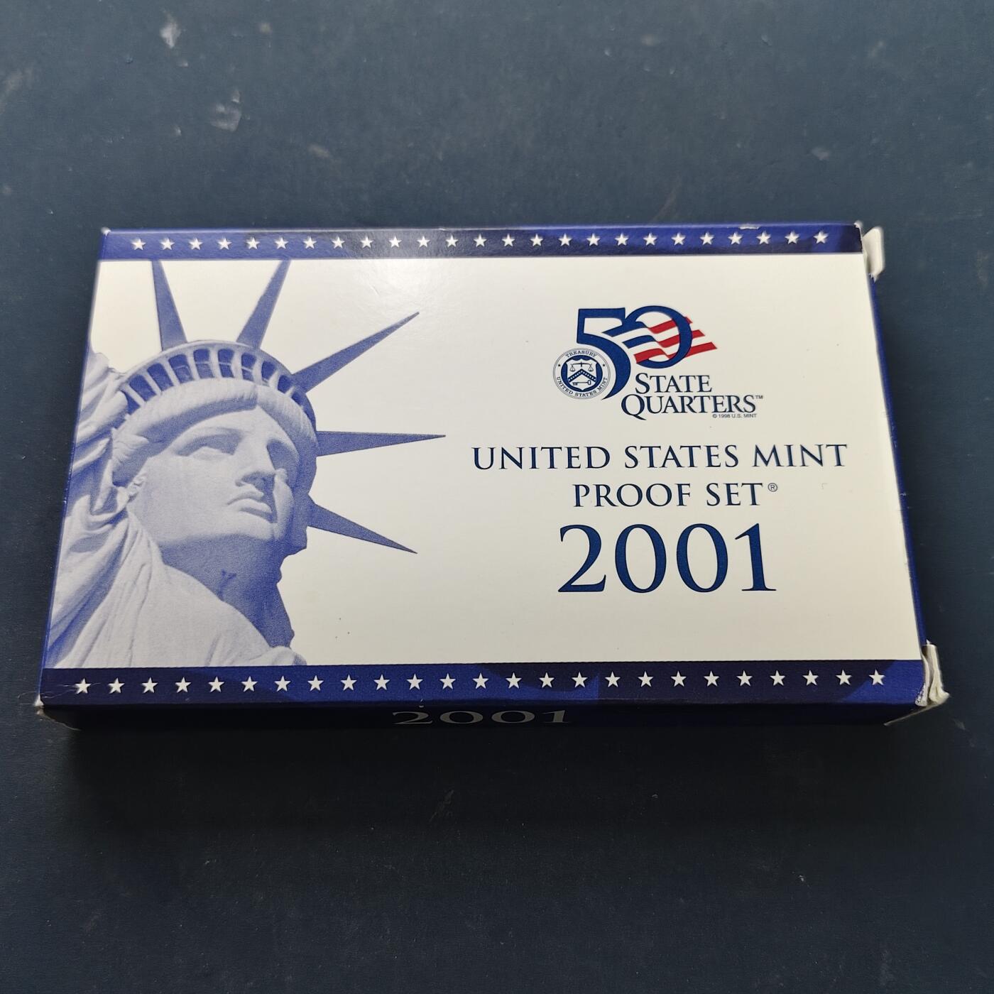 【全场包邮】纯粹捡漏拍519场 美国2001年官方封装精制套币（流通币一盒+州币一盒）-盒证全