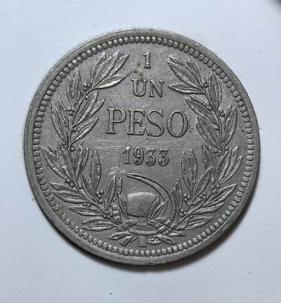 外国优质银币克朗币纪念章，每周六晚九点倒数截拍，满百包邮可寄存，持续收拍 - 智利共和国1933年1比索，币面铸智利国鸟安第斯神鹰，是大萧条时期智利稳定货币、恢复经济的实物见证，为当时流通主币