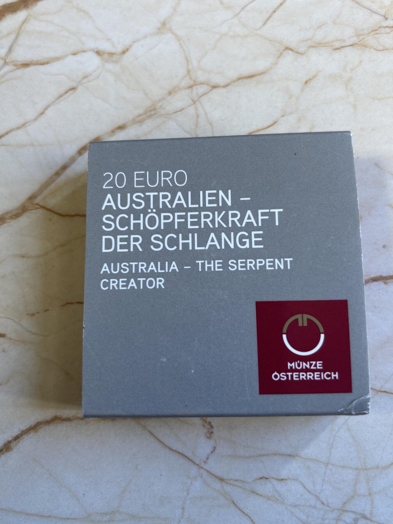 第196期拍卖 奥地利2021年世界之眼1澳洲土著造物主彩虹蛇银币，925银，22.42克，发行30000枚，有黑点