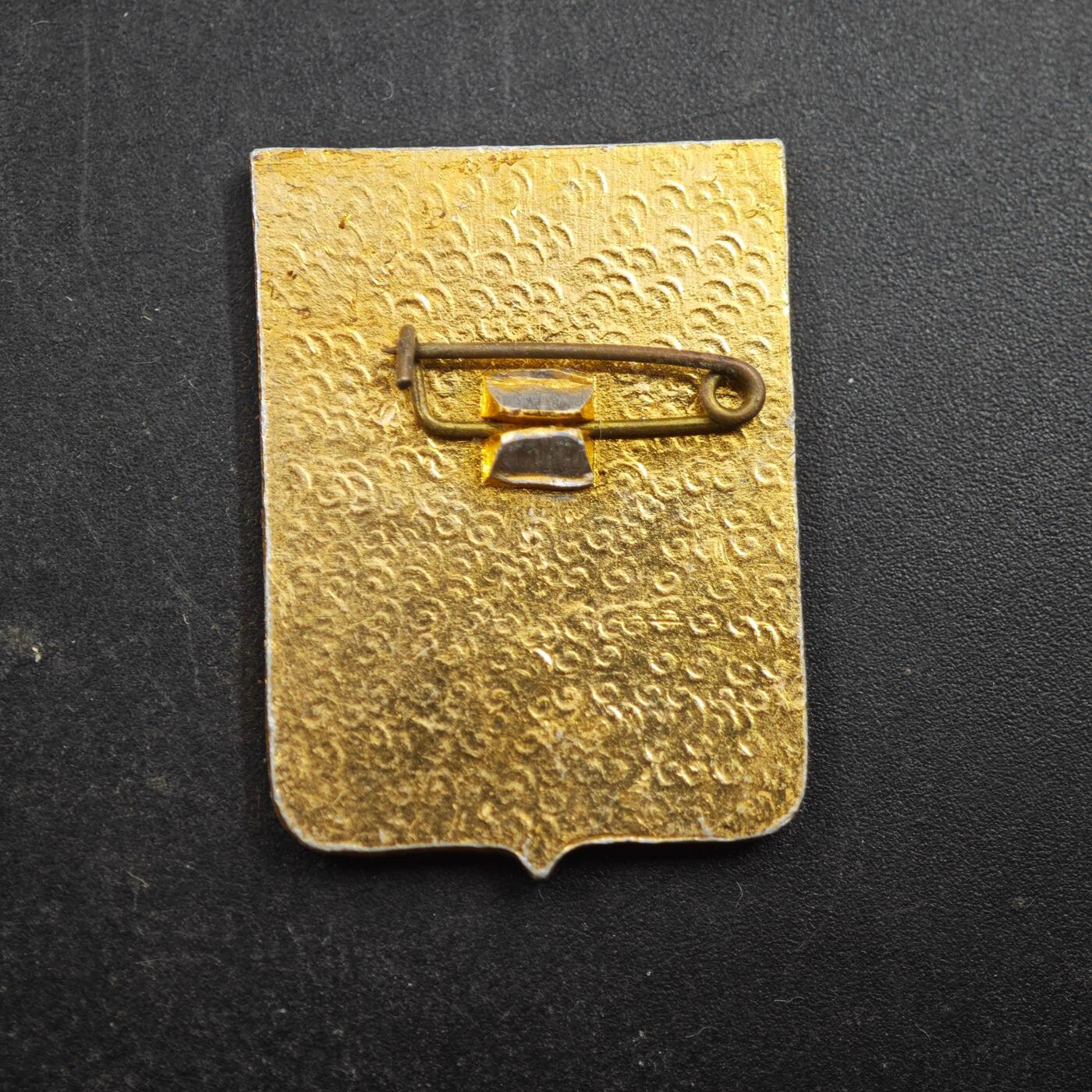 4月4日结束，成斌徽章钱币专场