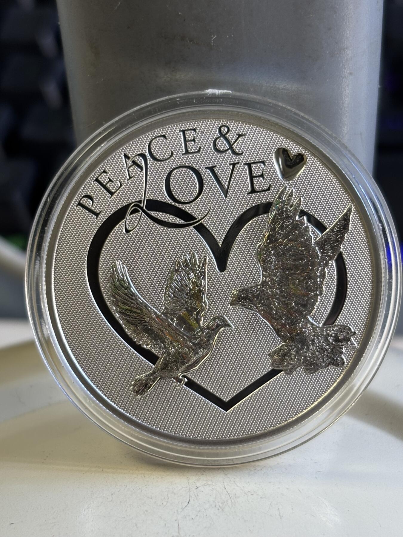 第196期拍卖 托克劳2012年和平与爱幻彩纪念银币，925银，25克，发行2500枚