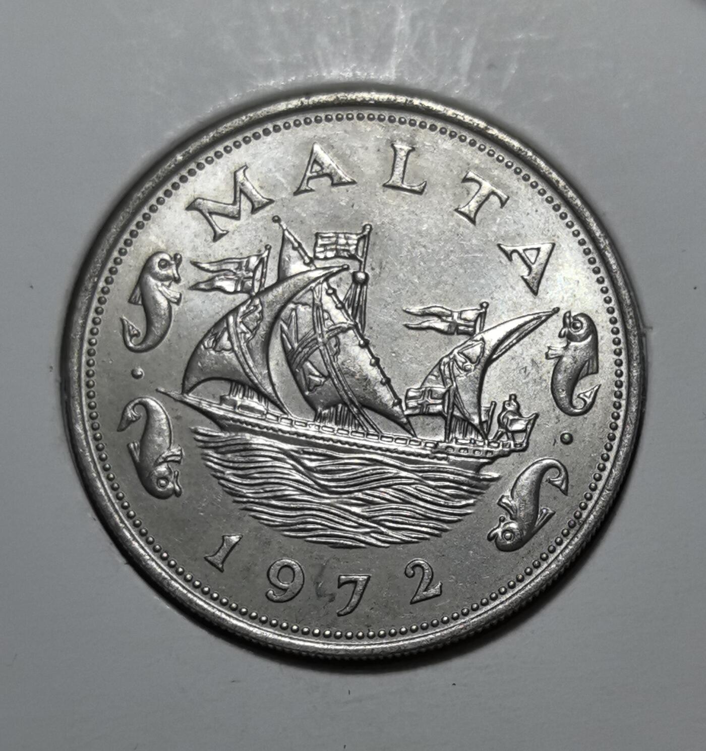 外国优质银币克朗币纪念章，每周六晚九点倒数截拍，满百包邮可寄存，持续收拍