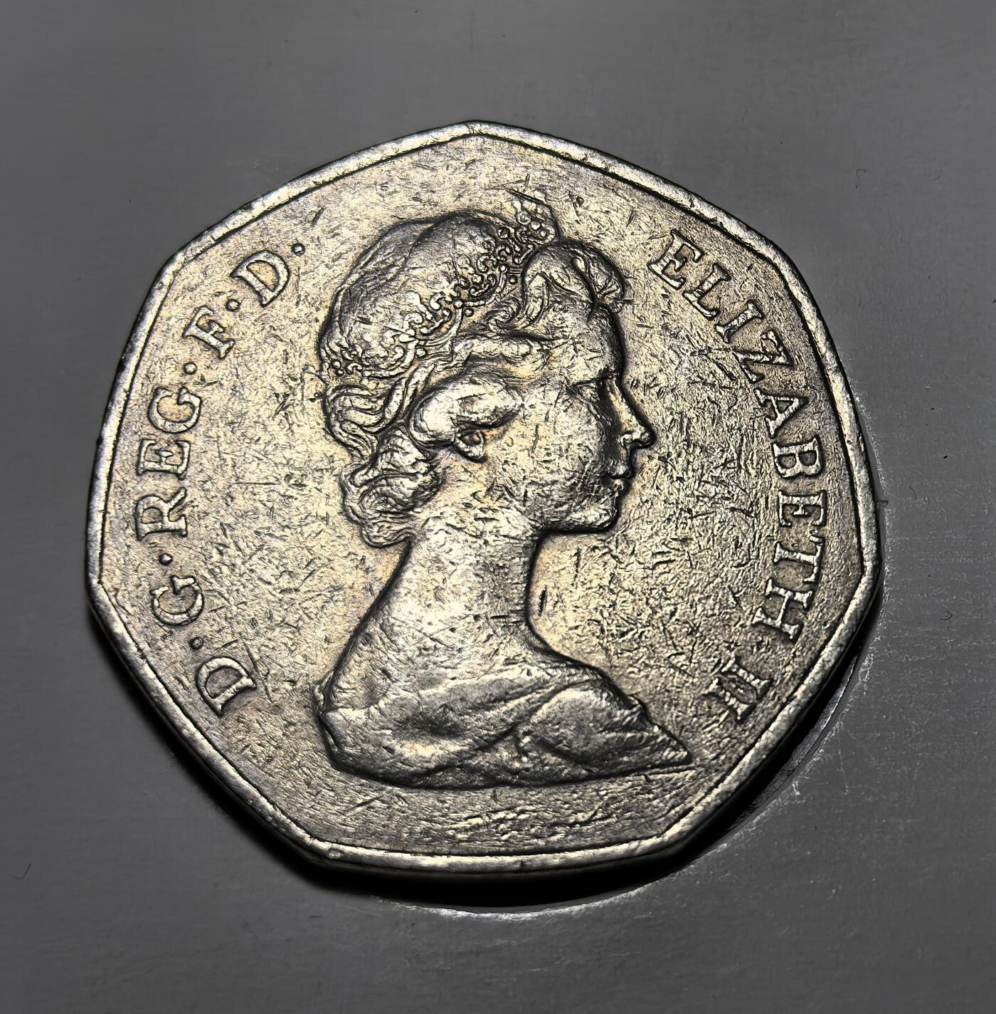 外国优质银币克朗币纪念章，每周六晚九点倒数截拍，满百包邮可寄存，持续收拍