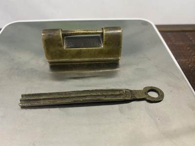 江南杂件场 - 铜锁带钥匙，可打开