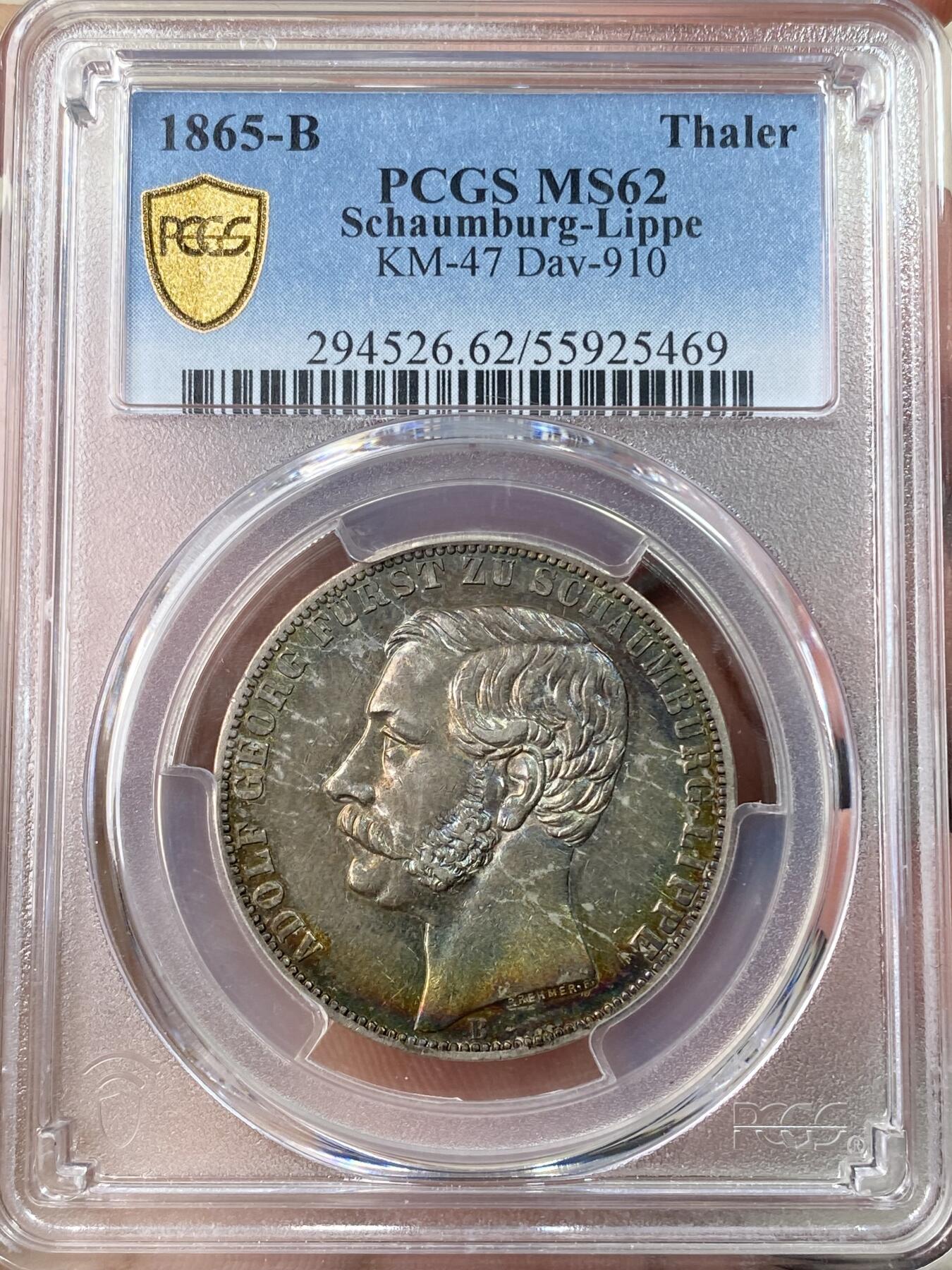 万国钱币拍卖第064期 PCGS MS62 1865年德国绍姆堡-利普天使护盾1泰勒 汉诺威厂铸造 仅单年发行7000枚的小邦品种 双天使护盾 原味浓郁孔雀蓝绿幻彩包浆 状态极赞