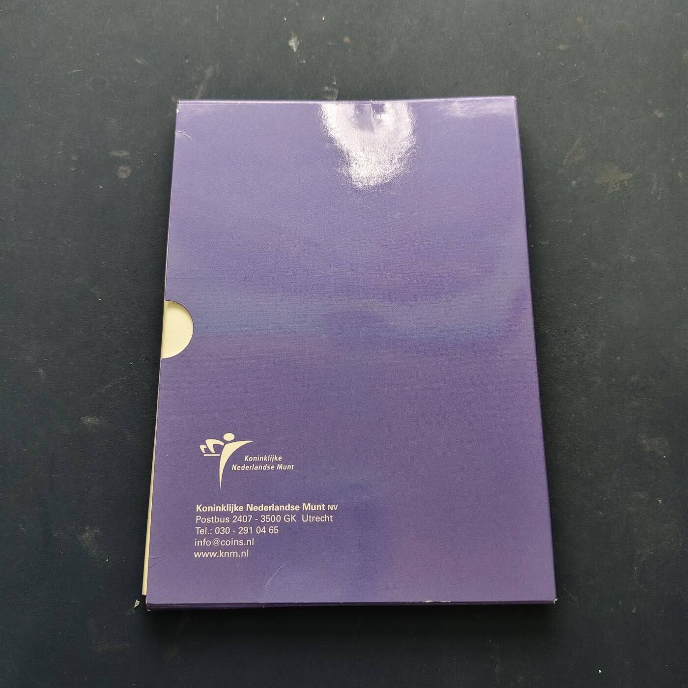 【全场包邮】纯粹捡漏拍519场 荷兰2006年5欧元荷兰金融管理局成立200周年官方卡装精制纪念银币【29毫米11.9克92.5%】