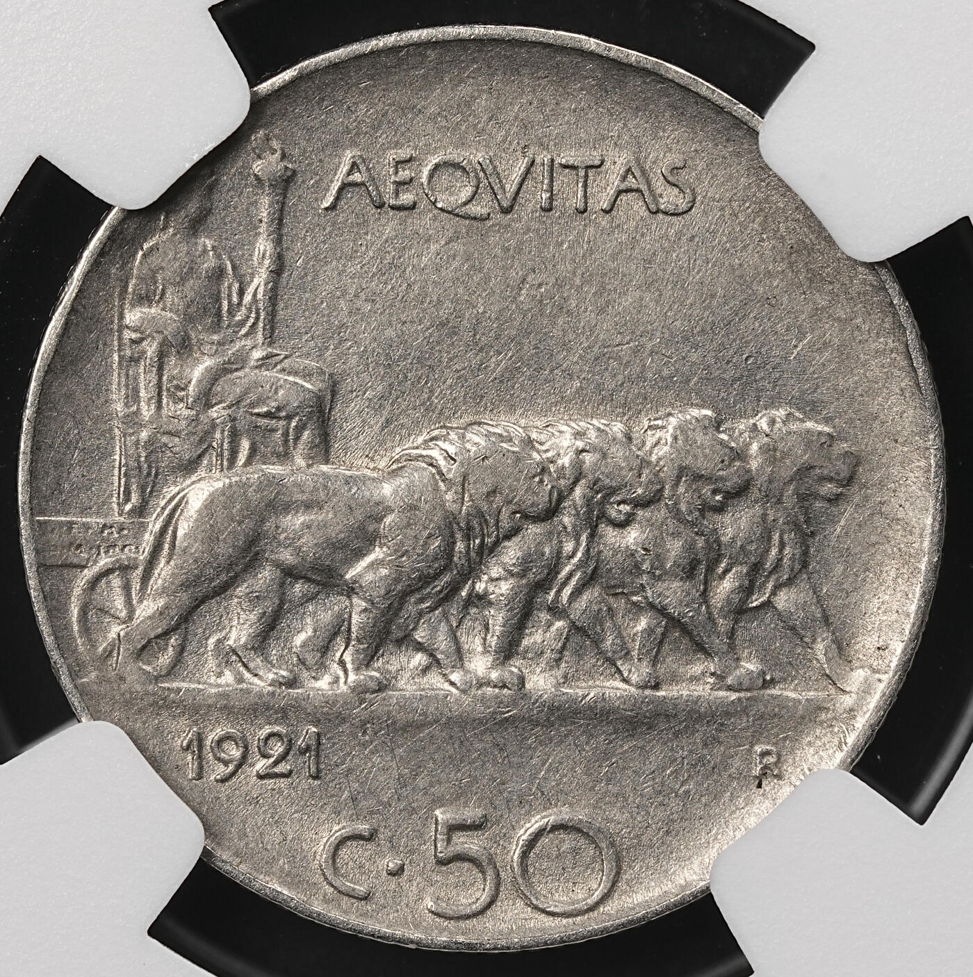 修遠堂世界钱币第110期 NGC AU50 1921年意大利50分，稀少齿边版