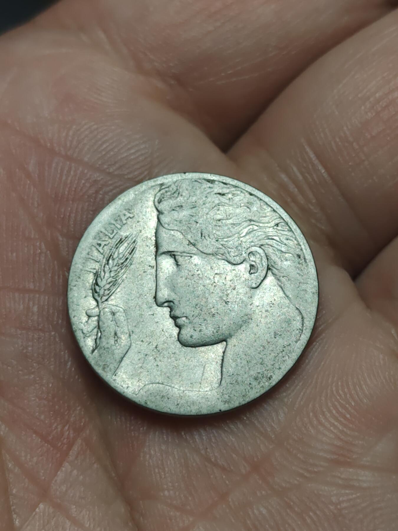 2026年第四十场(总第二百零九场）外国好品散币场(免佣金) 意大利王国1912年20分(维托里奥·埃马努埃莱三世第二版，R标罗马造)