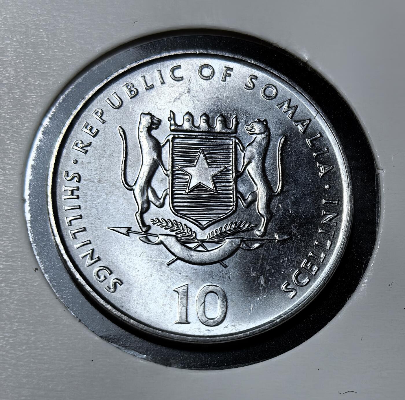 外国优质银币克朗币纪念章，每周六晚九点倒数截拍，满百包邮可寄存，持续收拍