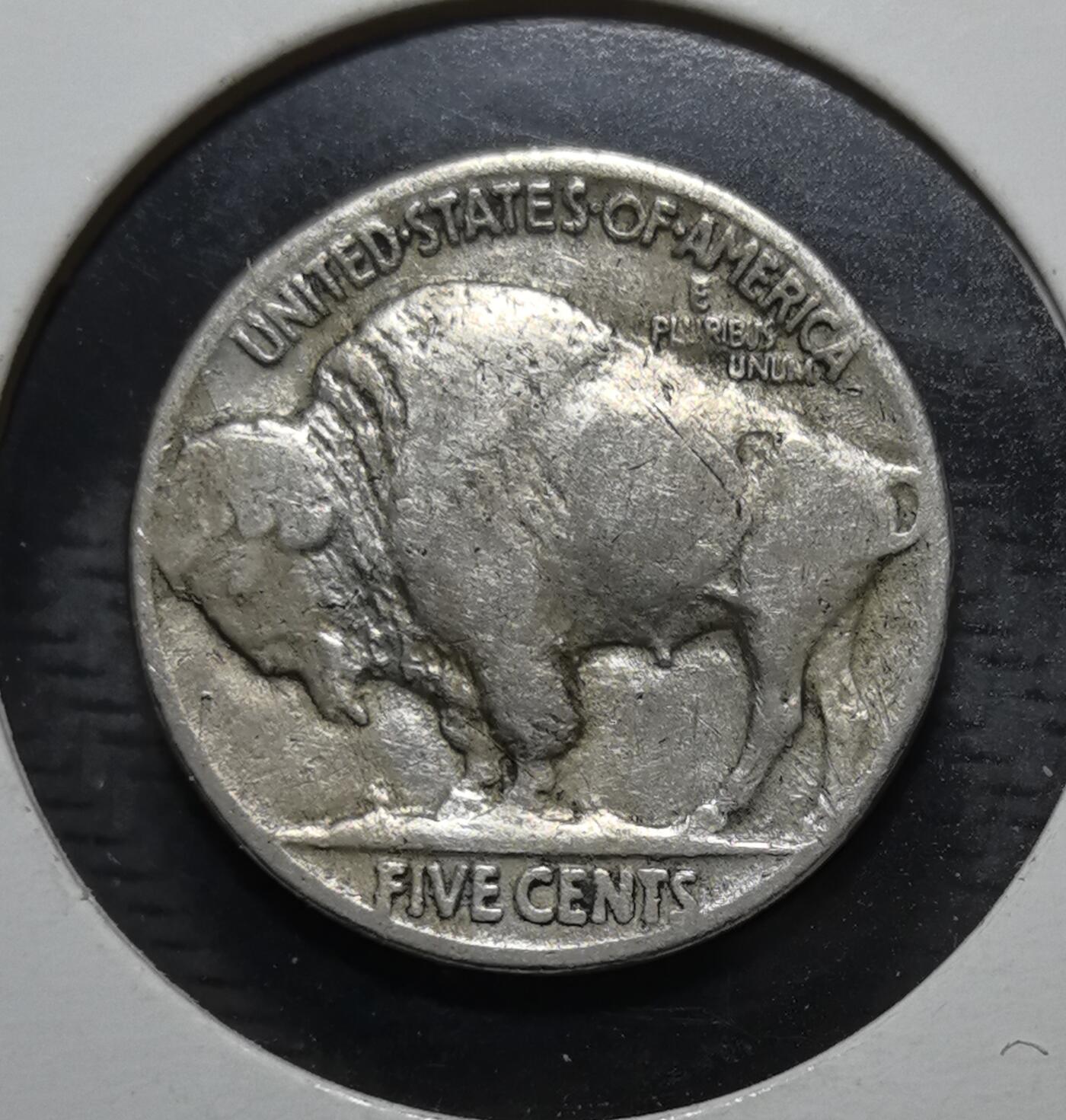 外国优质银币克朗币纪念章，每周六晚九点倒数截拍，满百包邮可寄存，持续收拍 早期少见美国1916年野牛镍币，正面为印第安人侧像，背面是美洲野牛，是美国 20 世纪经典流通币，象征西部开拓史与原住民文化。