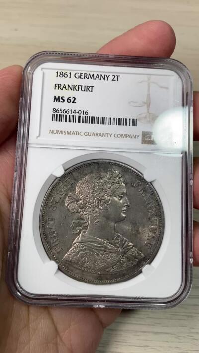 万国钱币拍卖第064期 NGC MS62 1861年德国法兰克福少女流通2泰勒 经典法兰城少女2T 火烧云五彩转光极美收藏级