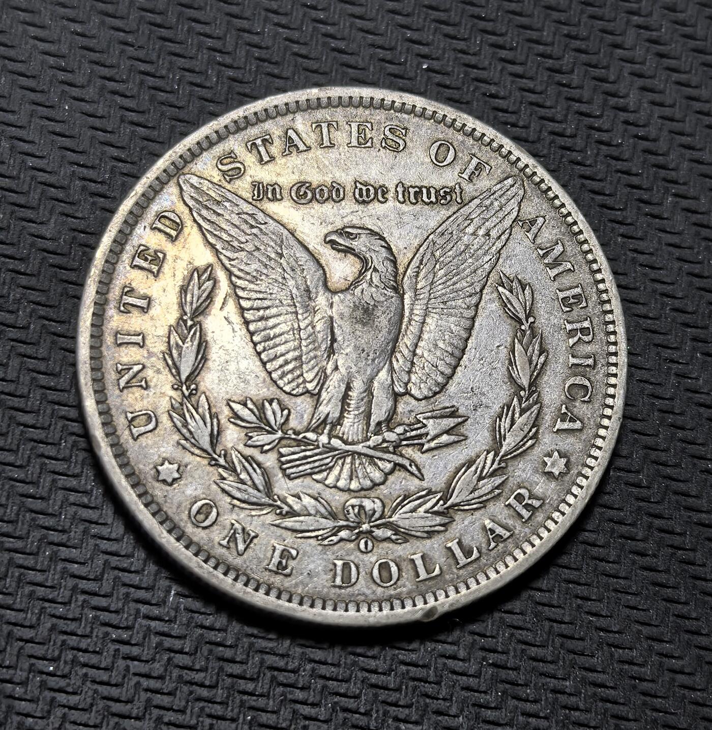 外国优质银币克朗币纪念章，每周六晚九点倒数截拍，满百包邮可寄存，持续收拍 美国1889年O版摩根银元，由美国新奥尔良造币厂铸造，是 19 世纪末美国西部流通主币，因设计经典与银本位历史，成为收藏界经典品种。