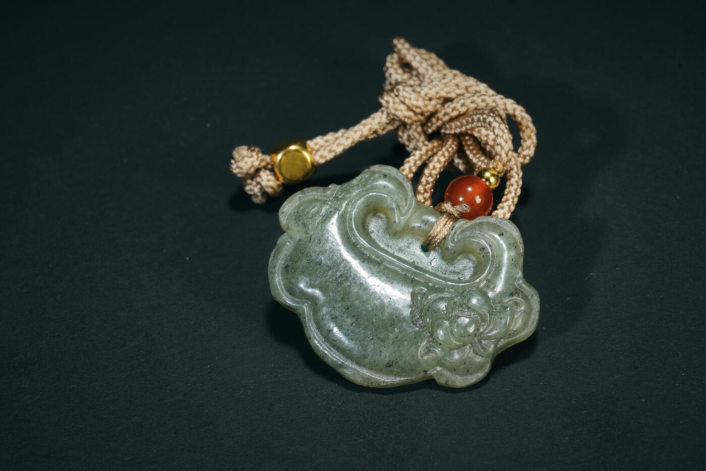 上海都达杂项专场七十二【全场包邮】 天然和田玉精雕《平安锁》挂件 附鉴定证书80-93