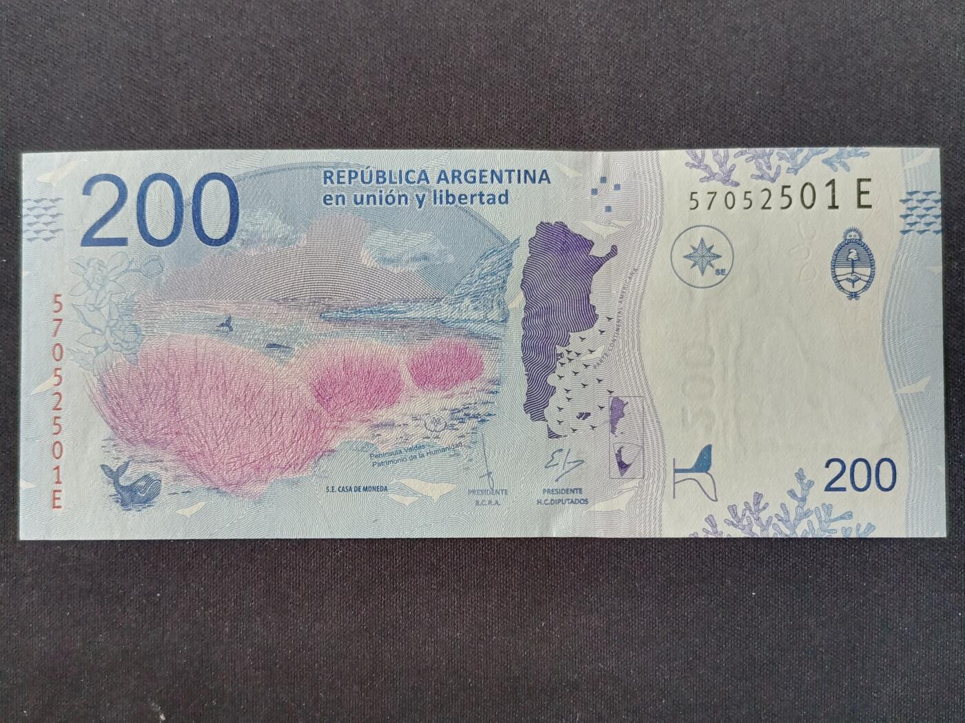 【游宝拍卖】丙午马年第18期 阿根廷-200比索【动物版 全新UNC】