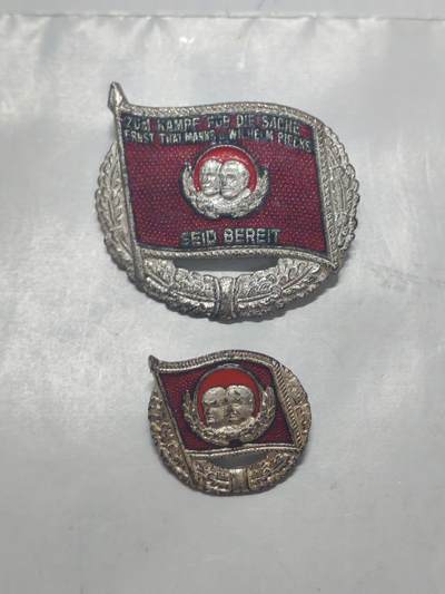 韵星假日军品类拍卖第51期  -- Rimey Holidays Militaria Auction 51 - 民主德国银级威廉匹克与台尔曼共同战斗奖章带mini