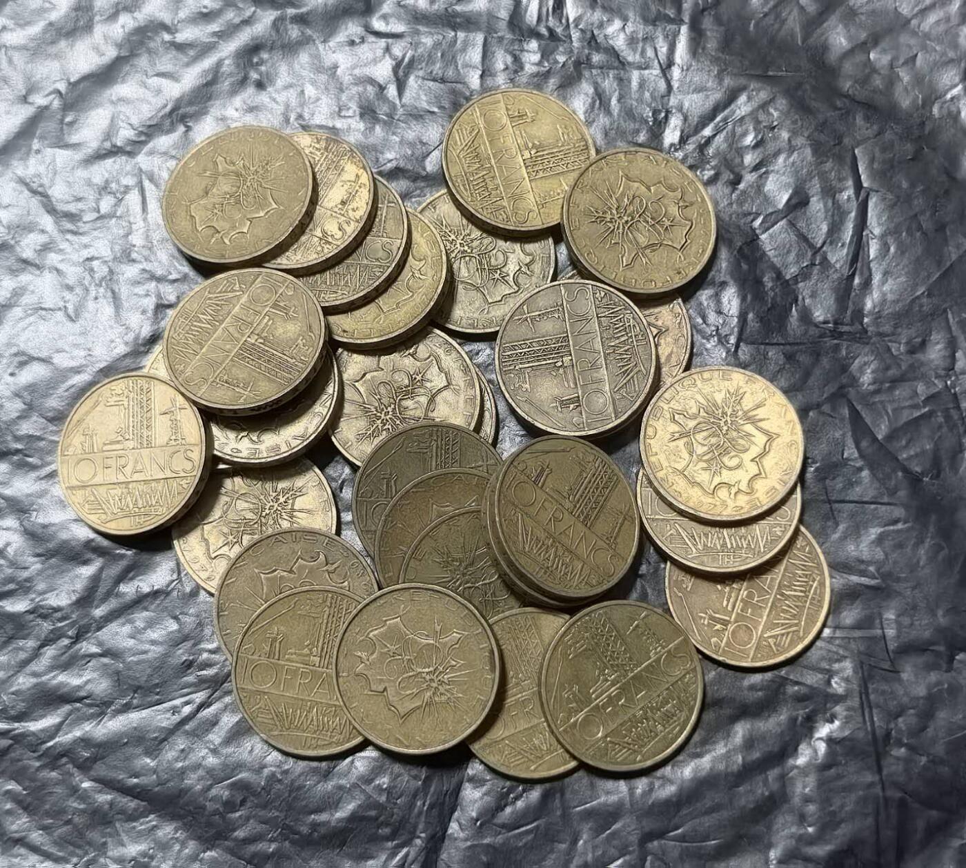 北京马甸外国币专卖第149期，外国币专场，陆续上拍，欢迎关注