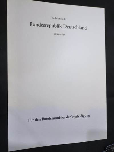 云宸嘉赏-勋臻佳藏四月精品甄选场次（低佣 一元一手） - 德意志联邦共和国国防部-军衔（职务）晋升证书