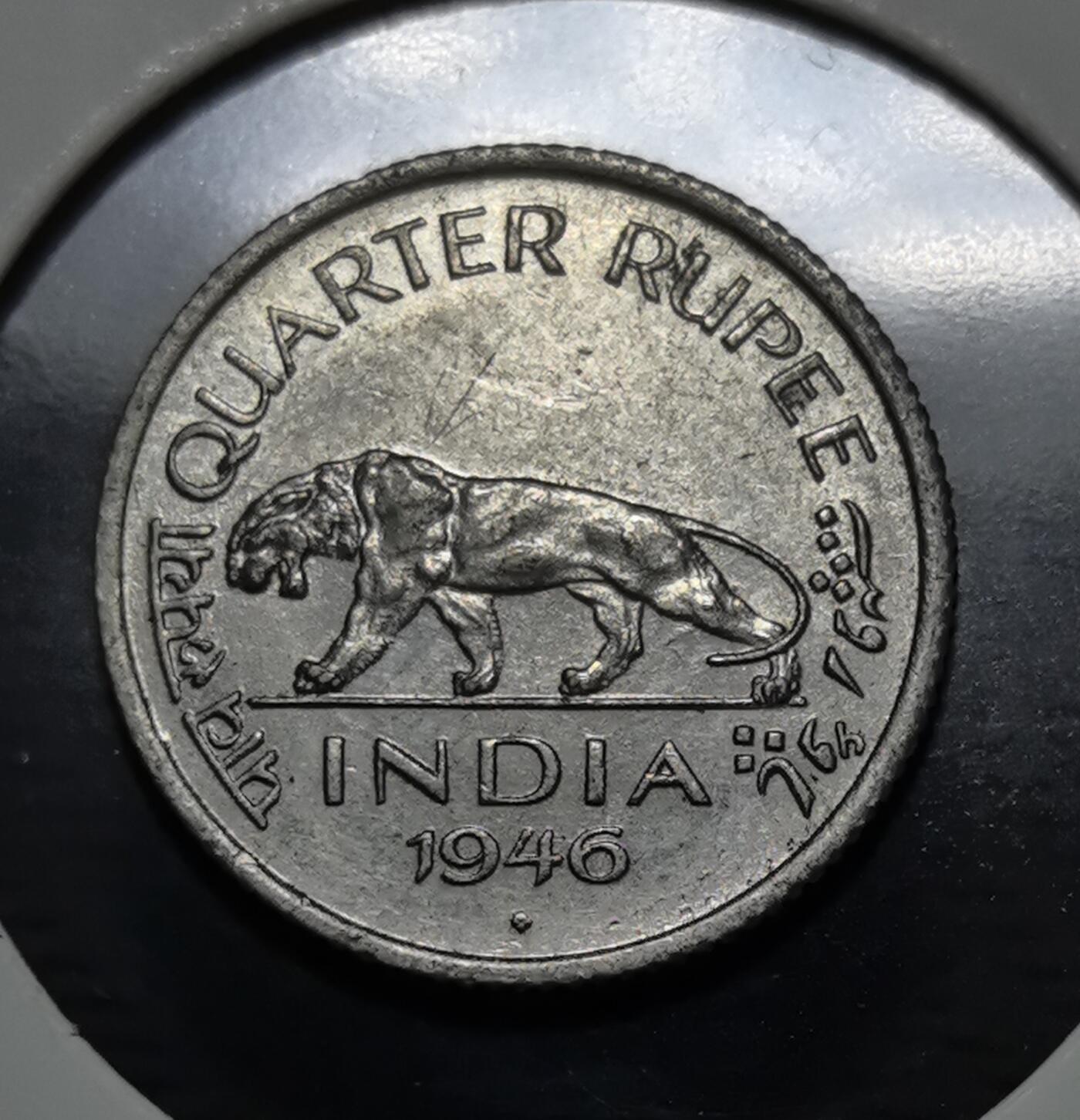 外国优质银币克朗币纪念章，每周六晚九点倒数截拍，满百包邮可寄存，持续收拍