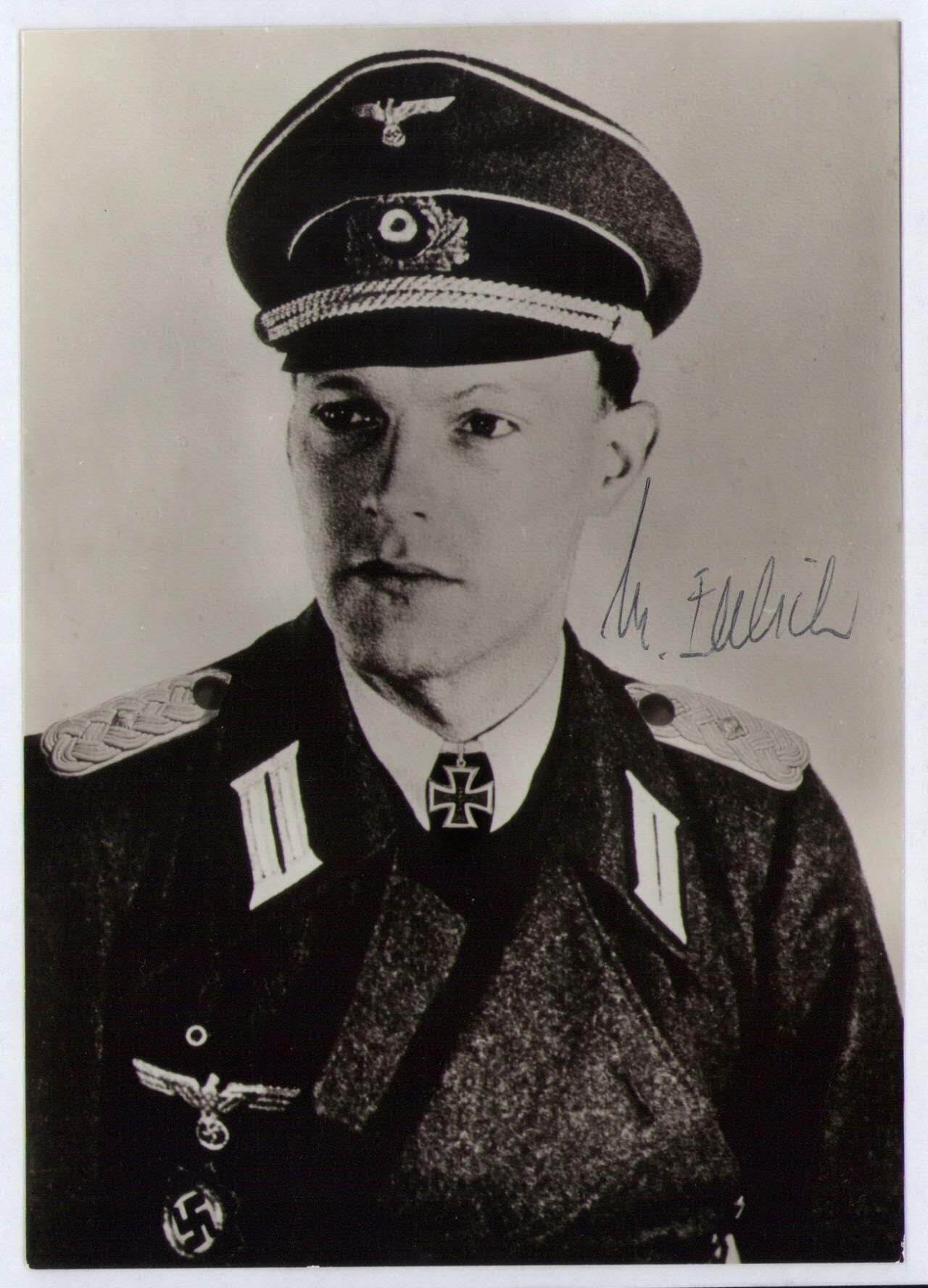 小驴勋章奖章收藏4月4日周六晚六点拍卖（珍爱和平，收藏战争，铭记历史，勿忘国耻，忠党爱国。有偿代拍，送拍规则在简介最后，参拍须阅读规则后再参拍，关系到运费包装发货时效真假辨别等关键信息，拍卖时不再发原图，看大图店主微信码在拍卖店铺介绍里）