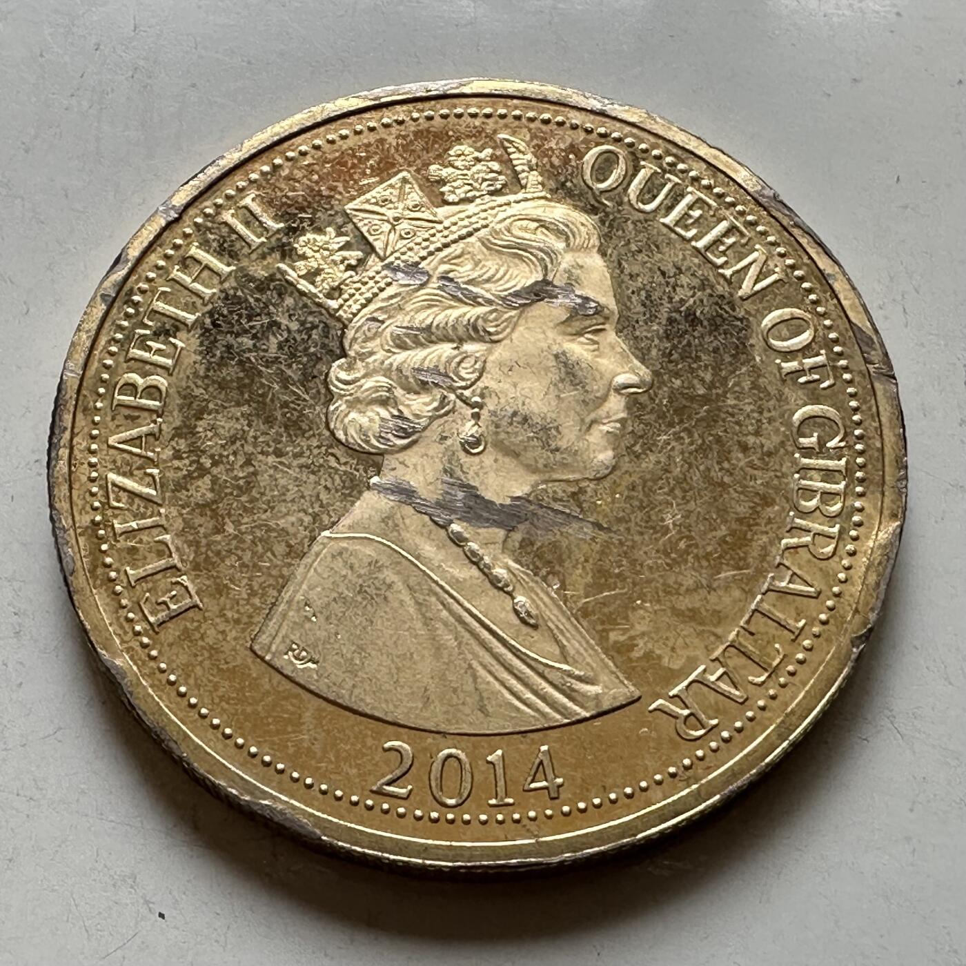 🌹外币初藏🌹🐯2026年第37场   每周二四六晚8️⃣点 接代拍 直布罗陀 2014年  一战坦克 1克朗 镀金纪念币