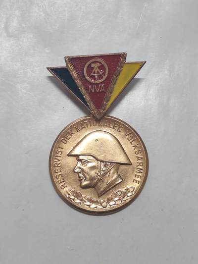 韵星假日军品类拍卖第51期  -- Rimey Holidays Militaria Auction 51 - 民主德国金级人民军预备役优秀服务奖章