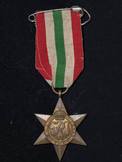 凯旋世界勋赏（第23期）（欢迎送拍）（对拍品有疑问请询问客服，不接受到手刀，出价默认拍品品相。请认真阅读拍卖规则！出价默认已认可！）（收到货请录制开箱视频，无视频概不处理问题。） - 二战 英国 意大利之星 章