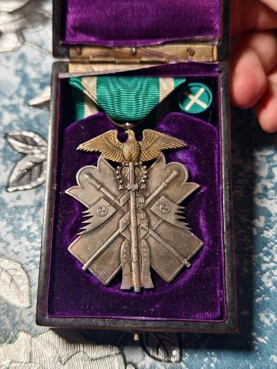 抚柳草堂-第二十二期章牌钱币  奖章勋章 满百包邮 放漏专场 - 七鸟 勋七级金鵄勋章 银质37.5g 原盒美品带杯绶 昭和早期