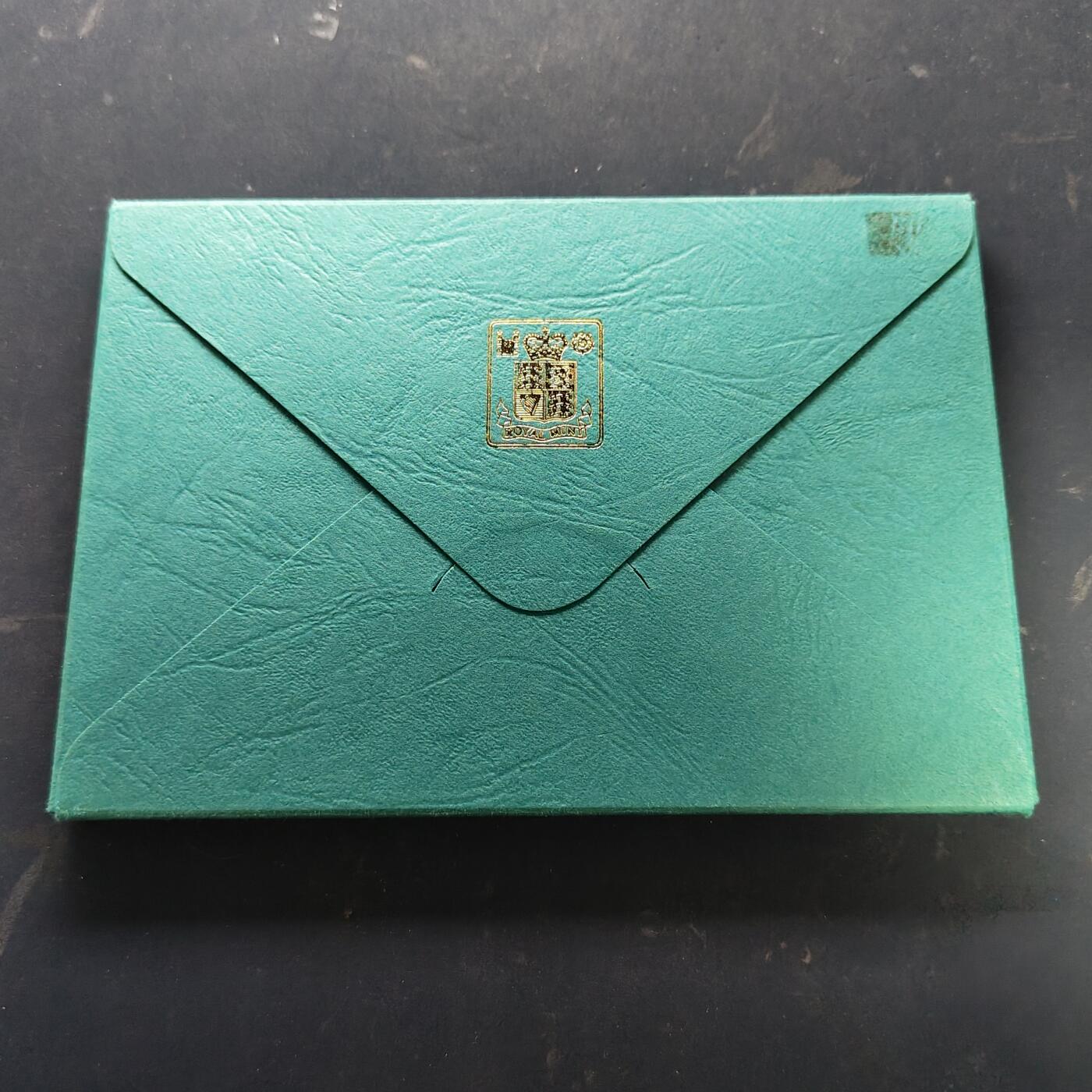 【全场包邮】纯粹捡漏拍519场 【少见】博兹瓦纳1981年官方发行皇家厂经典信封装精制套币-PS3-量10000