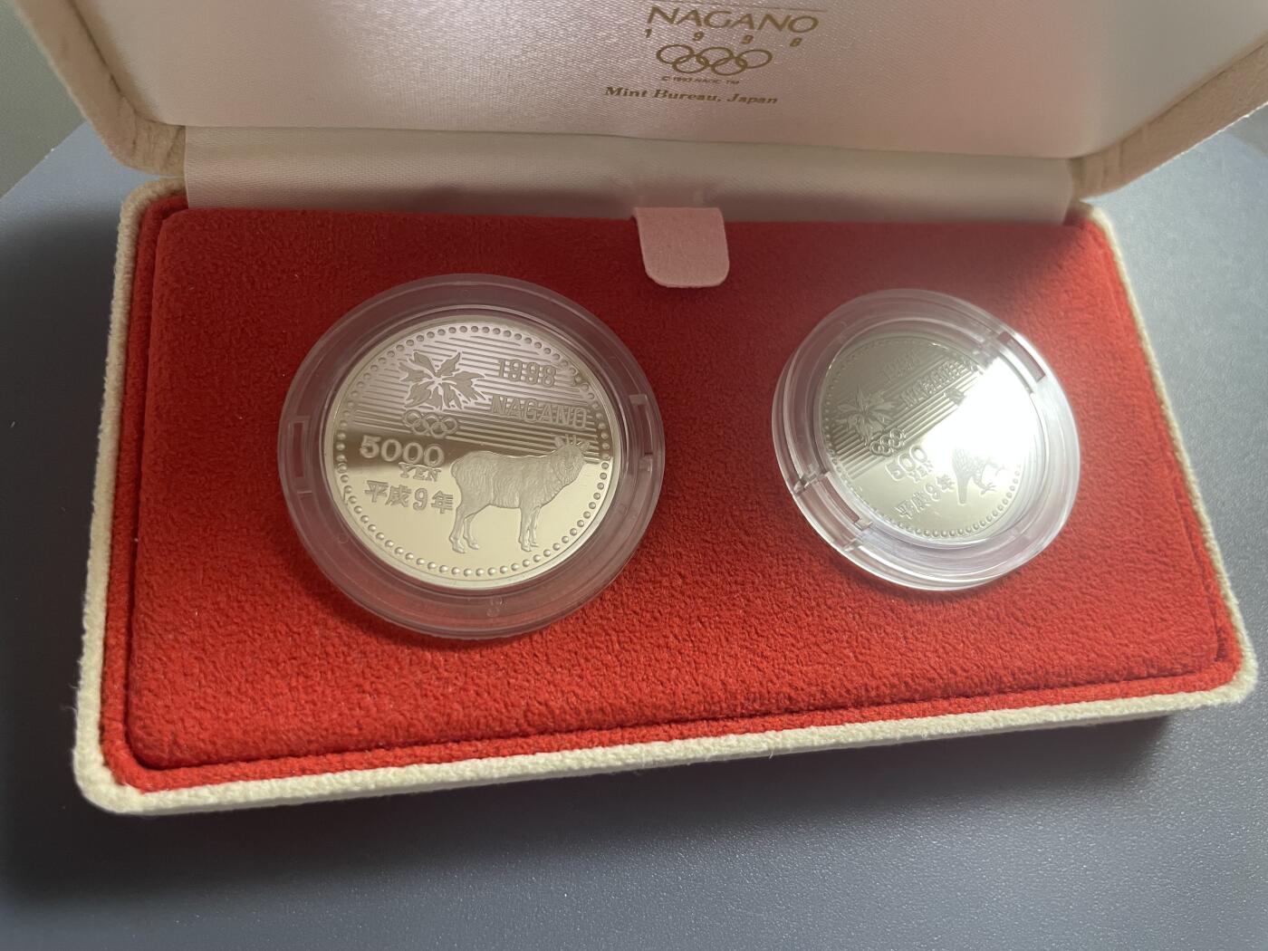 回流0406 长野奥林匹克冬季竞技大会纪念货币 平成9年（1997年）版 2枚精制币（proof）原盒套装