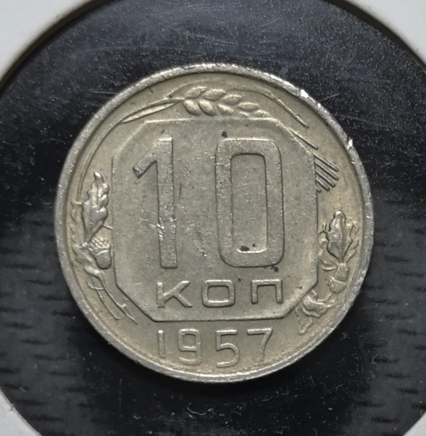 外国优质银币克朗币纪念章，每周六晚九点倒数截拍，满百包邮可寄存，持续收拍