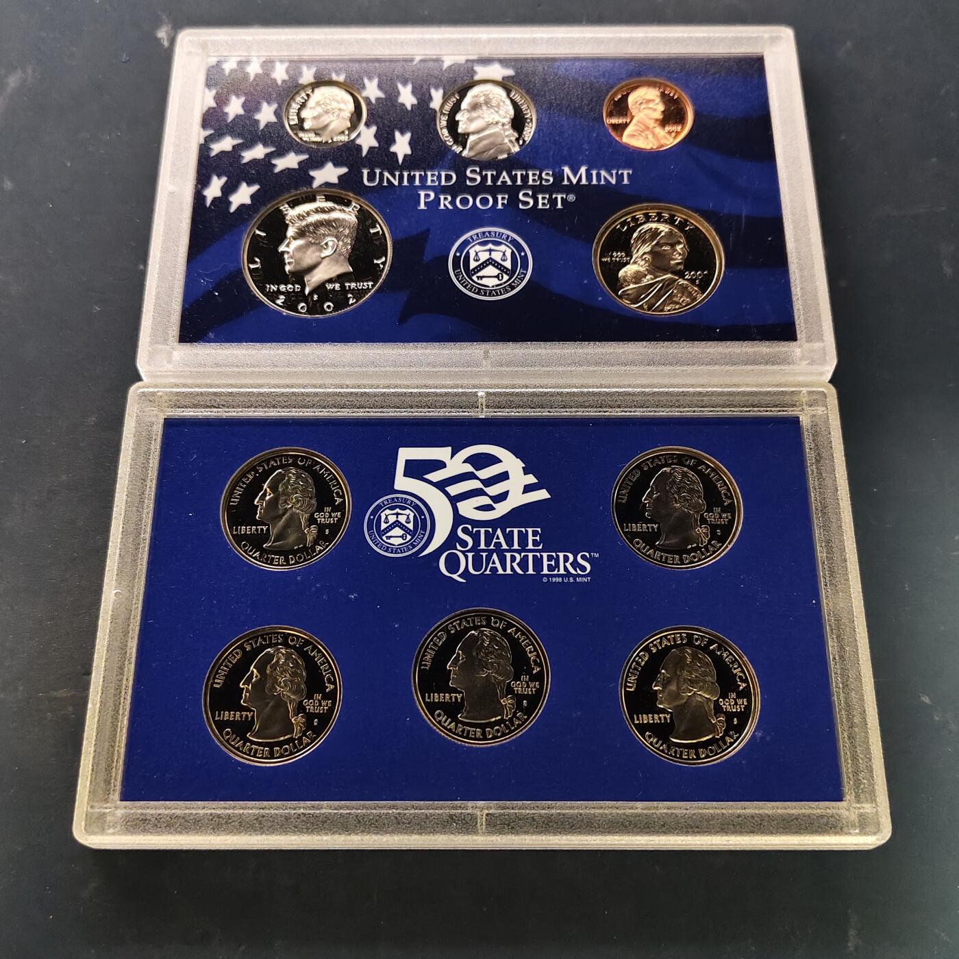 【全场包邮】纯粹捡漏拍519场 美国2002年官方封装精制套币（流通币一盒+州币一盒）-盒证全