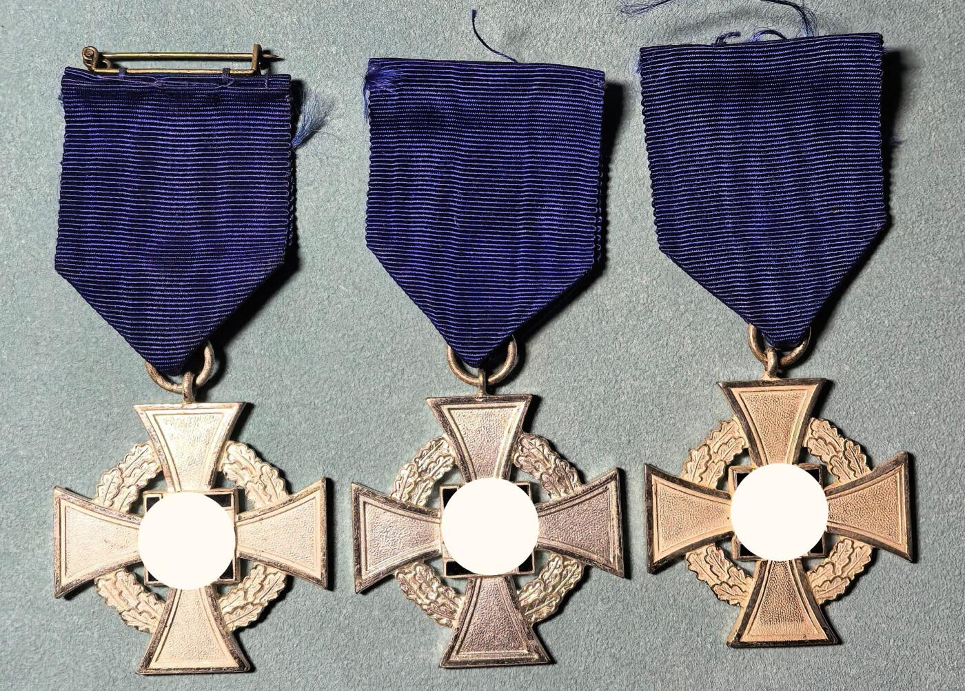 盛世勋华——号角文化勋章邮票专场拍卖第312期 德国（1939）银级忠诚服务奖章（25年） 3枚