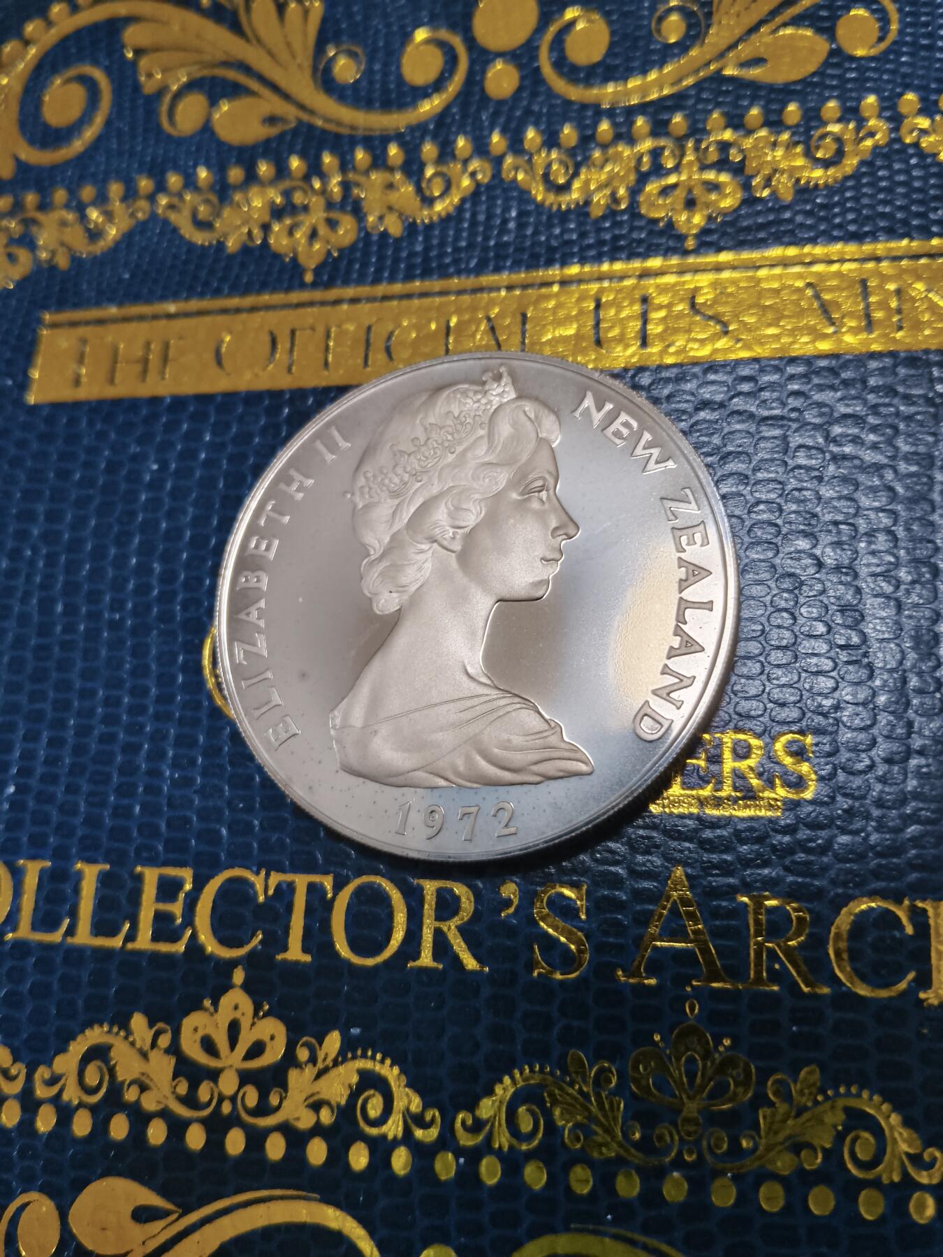 长老汇马年精选第十五场拍卖 1972新西兰1元精制铜镍币，8045枚，克书10美金